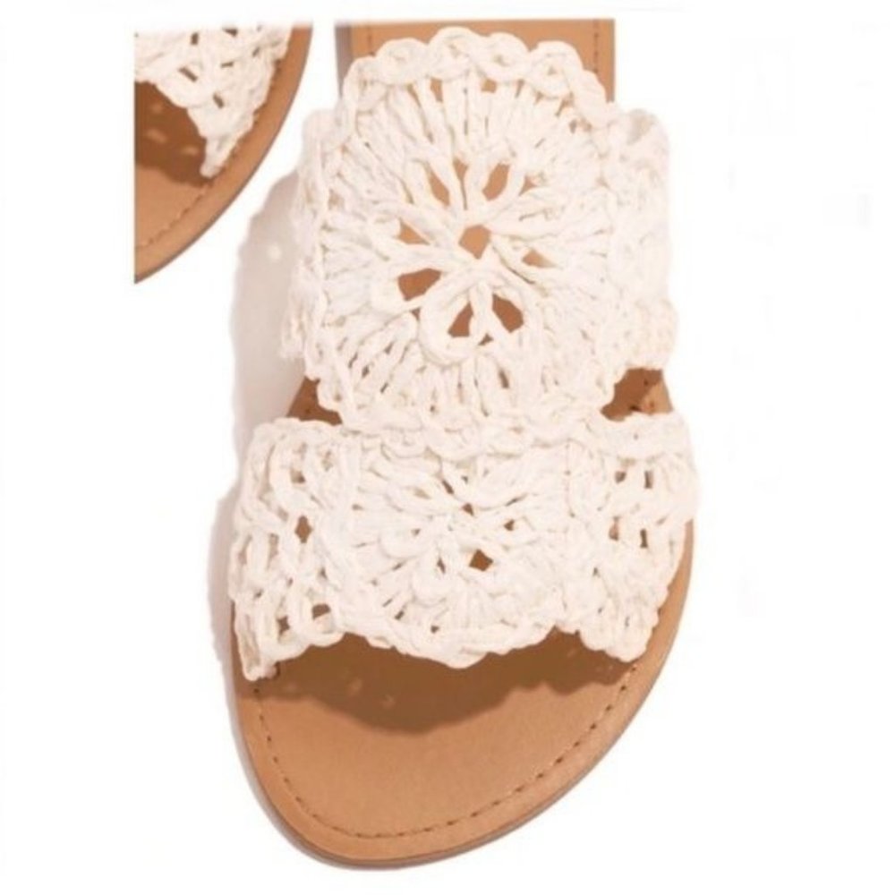 !! NEW !! Woven Raffia Slide Sandals in Cream - Picture 3 of 8